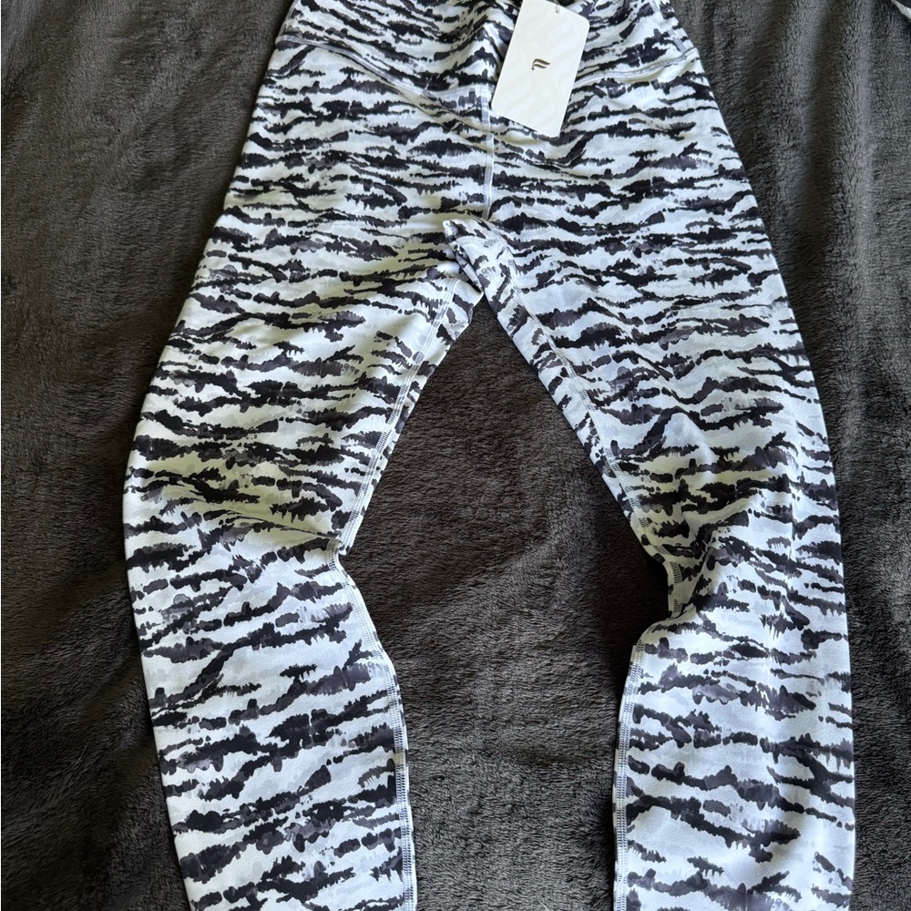 Fabletics Monochrome Patterned Leggings